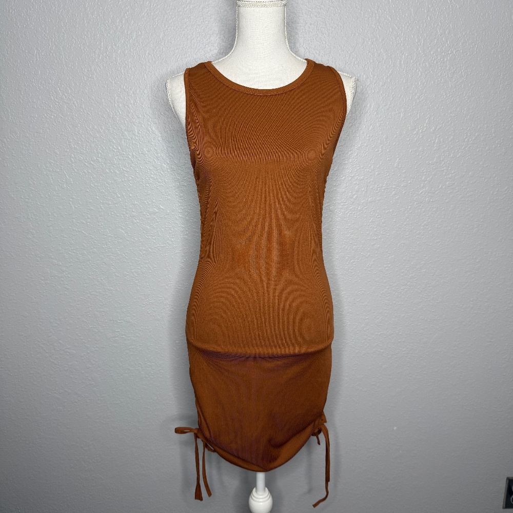 Pre-Owned Women's Tank dress w/ Rushed‎ side midi to mini 'size Medium -cp